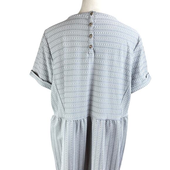 LOFT Plus Gray & White Jacquard Pattern Stretch Knit Button Back Babydoll Dress - Picture 9 of 13